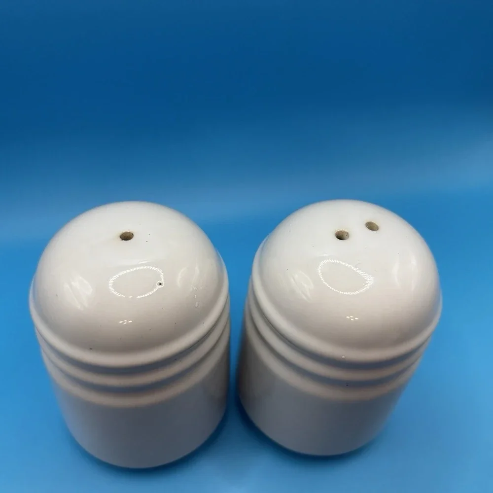 Vintage Geese, Goose Salt & Pepper Shakers Blue Ribbon Heart 90's Theme Clean